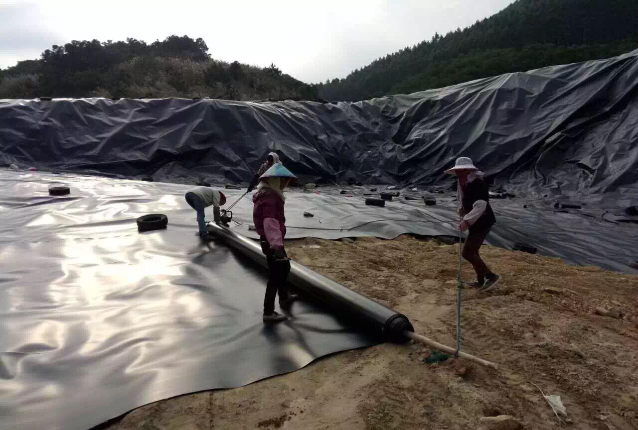 油罐使用防渗膜