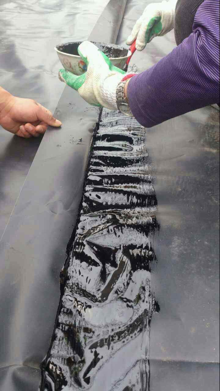 土工膜专用胶的使用方法