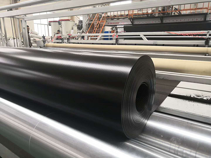 石油化工行业常设计1.5mm防渗土工膜长丝土工布保护层